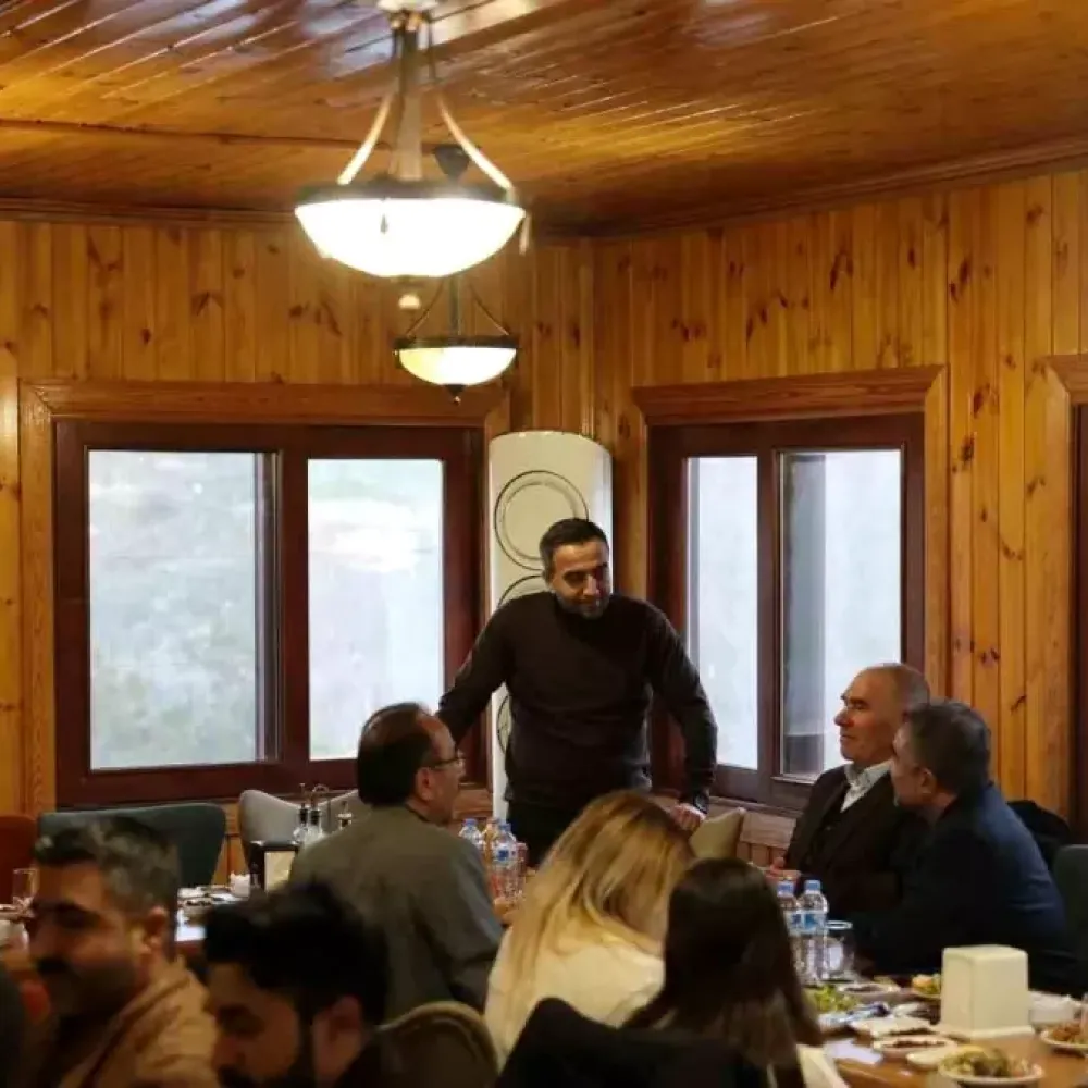 Akçadağ'da Ramazan'ın ilk iftarı şehit aileleri ve gazilerle yapıldı - Son Dakika