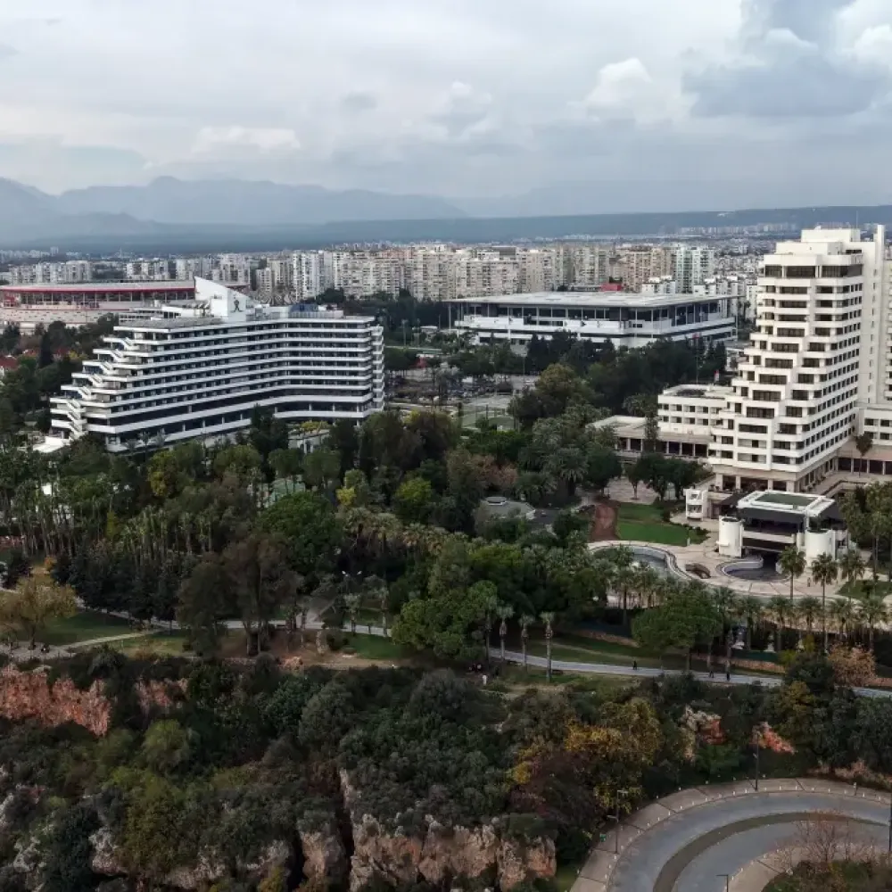 Antalya'da 5 yıldızlı 3 otelin tapularının iptali için dava açıldı