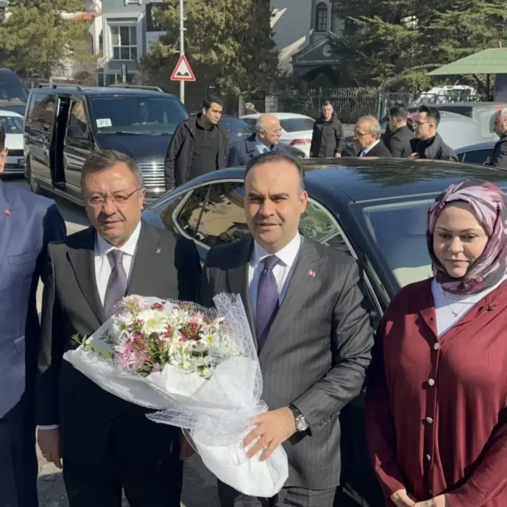 Bakan Kacır: Petrol ve doğal gazla sınır ötesi ortaklıkları derinleştiriyoruz