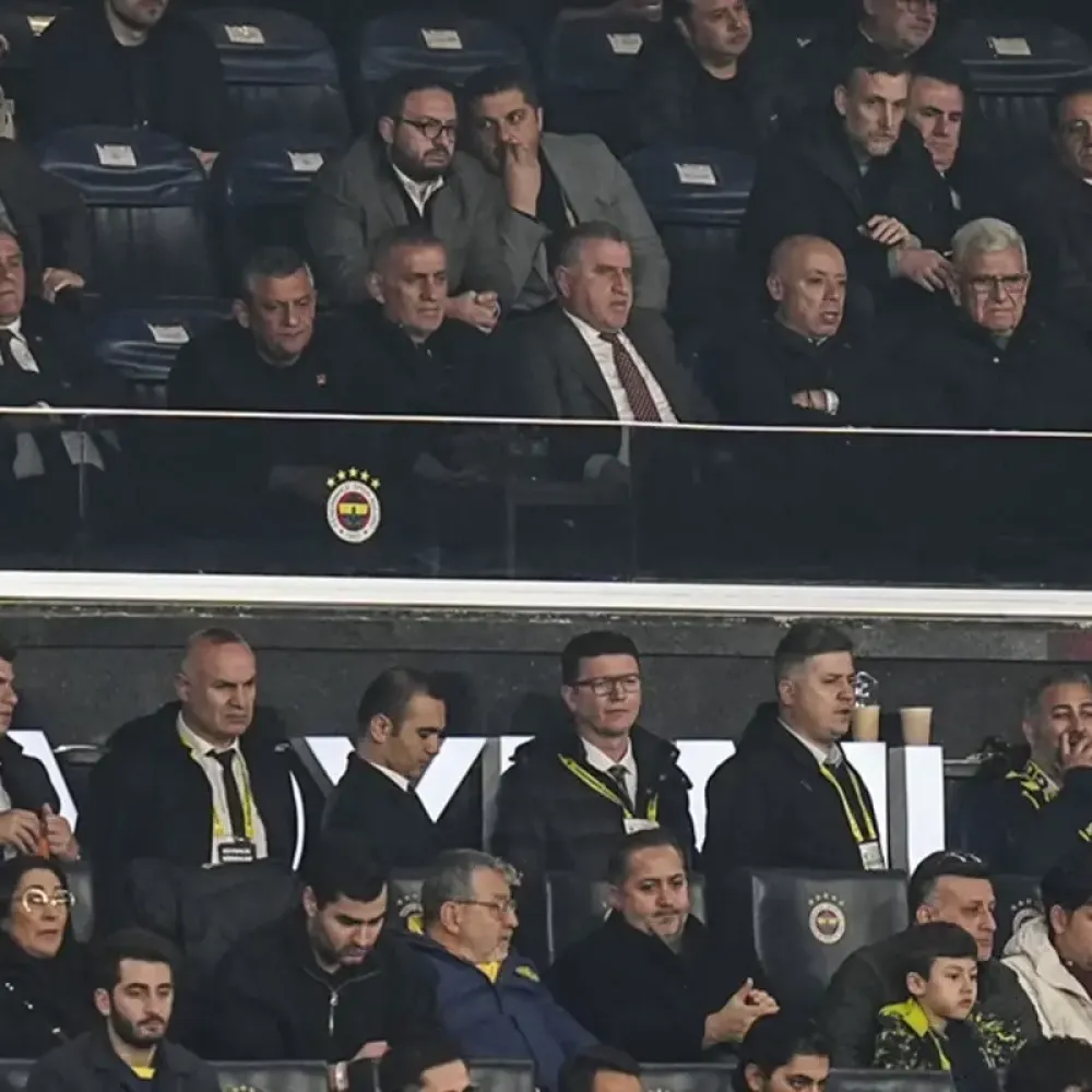 CHP Lideri Özgür Özel'in Skor Tahmini Sosyal Medyada Dalga Geçiyor