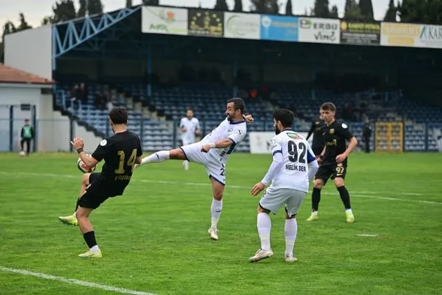 Karacabey Belediye Spor - GMG Kastamonuspor: 4-0