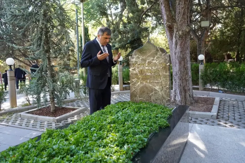 MHP'den Türkeş'e Anma Mesajı - Son Dakika