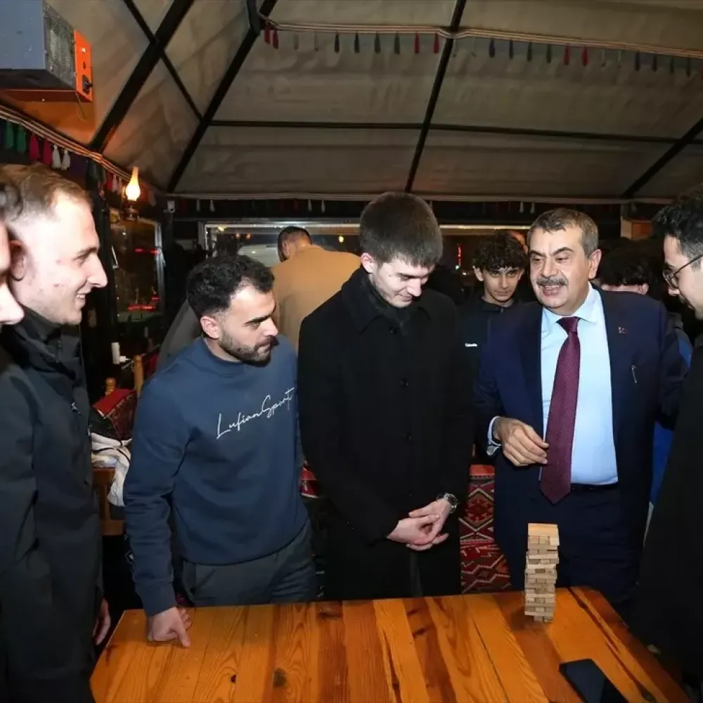 Milli Eğitim Bakanı Gençlerle Bir Araya Geldi