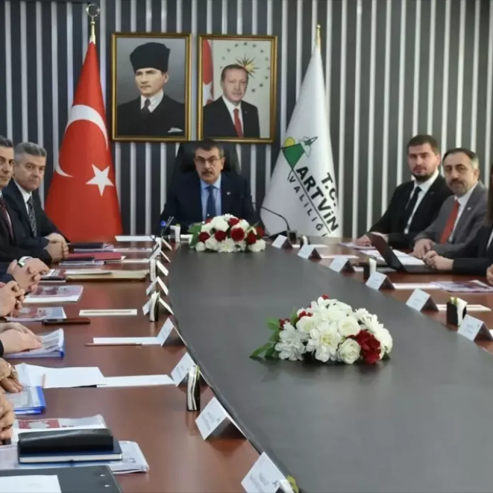 Milli Eğitim Bakanı Yusuf Tekin, Artvin