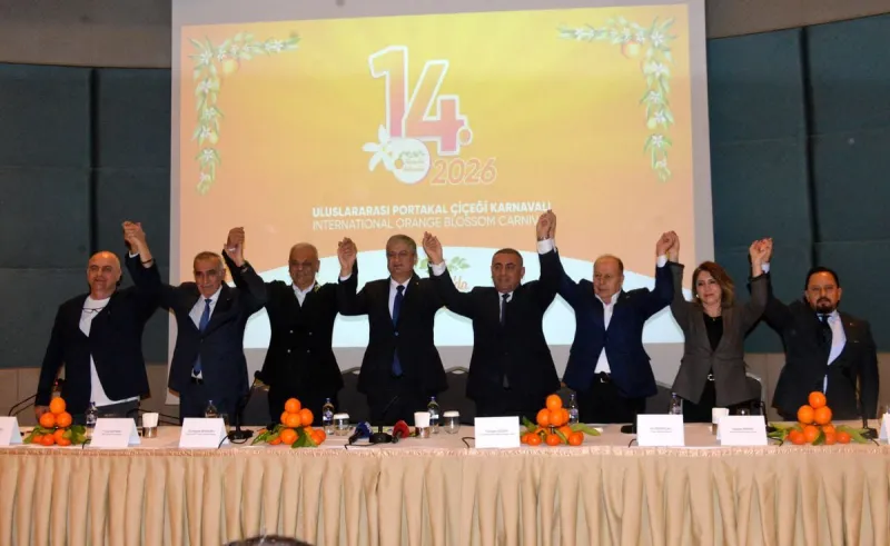 Adana'daki Uluslararası Portakal Çiçeği Karnavalı'nda Yağış ve Çöl Tozu Etkisi