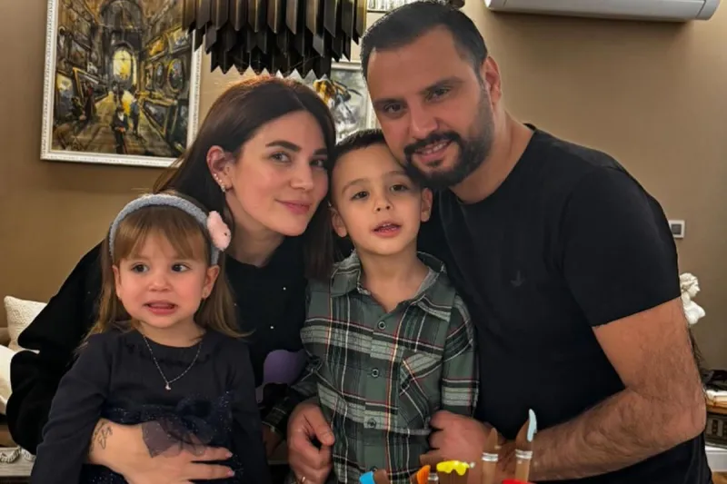 Alişan'dan gülümseten paylaşım: Evin kamerasına bakınca çocuklarını halay çekerken gördü