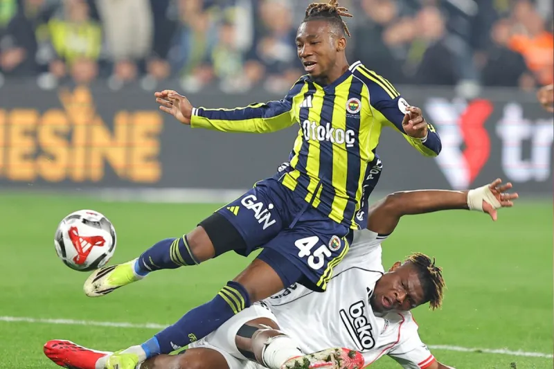 Derbi biteli saatler oldu ancak yangın dinmiyor! Bir tepki de Cerny