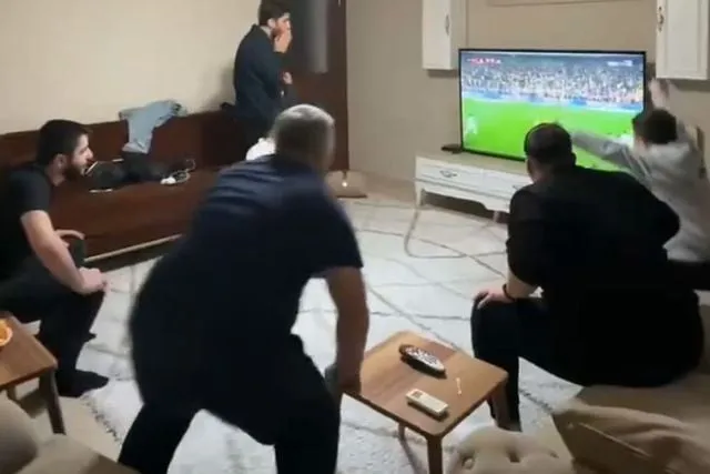 Son dakika golüyle çıldırdılar