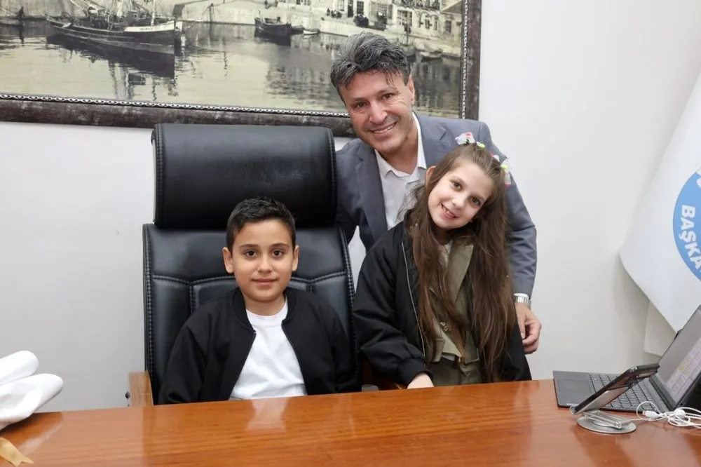 23 Nisan'da Başkanlık Koltuğu Çocukların Elinde