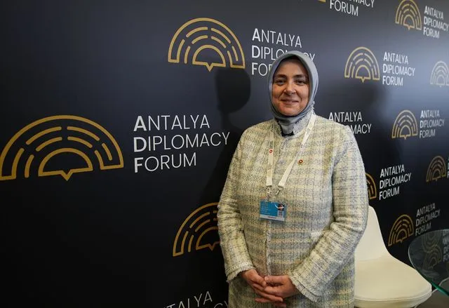 AK Parti kadın kolları üyeleri ADF