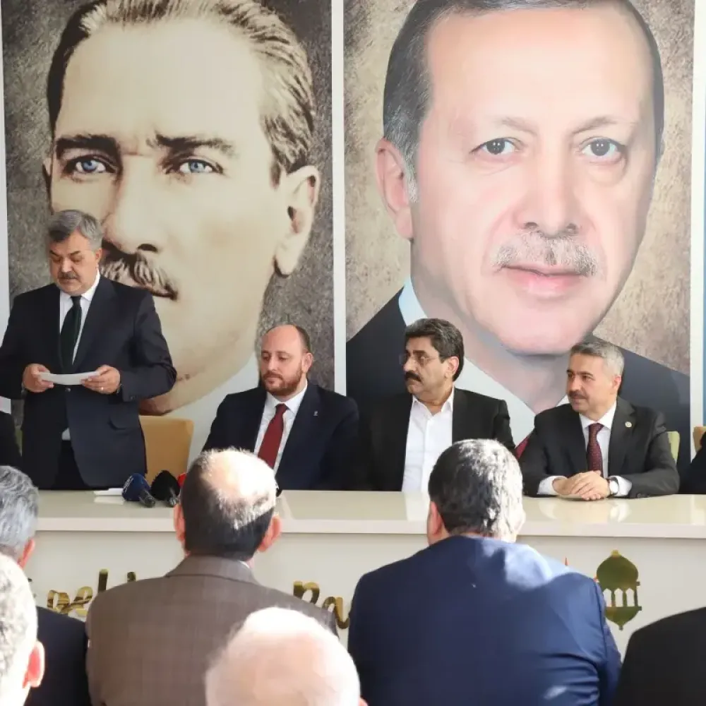 AK Parti'li Büyükgümüş: Depremzedelere Faizsiz Konut İmkanı