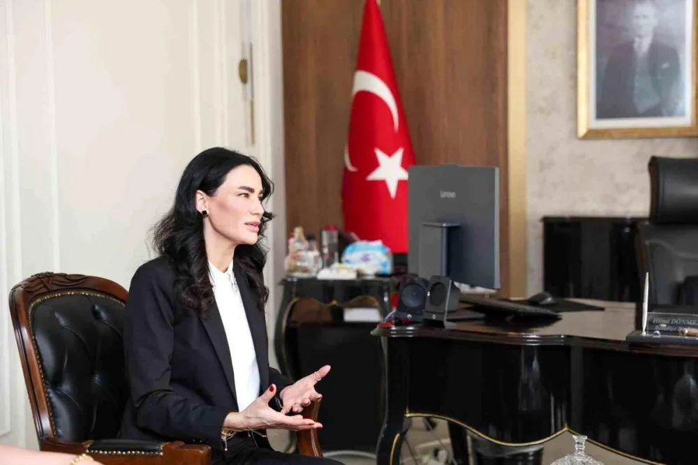 AK Partili Vekil Sarıbaş, CHP Lideri Özel