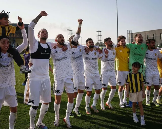 Aliağa FK şampiyon Bursaspor