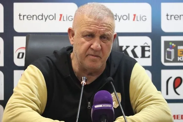 Amedspor, Mesut Bakkal ile yollarını ayırdı