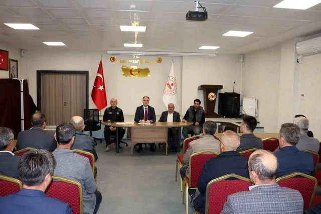 Aslanapa'da Yerel Kalkınma Hamlesi: Köylere Hizmet Götürme Birliği 2026 Vizyonunu Belirledi