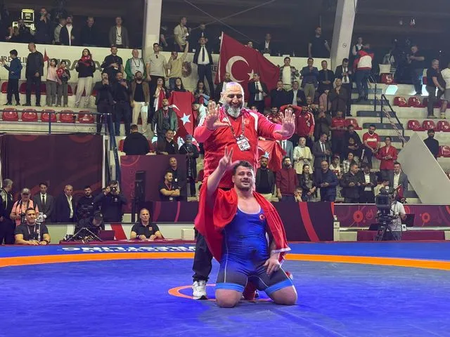 Avrupa'nın en büyüğü Rıza Kayaalp