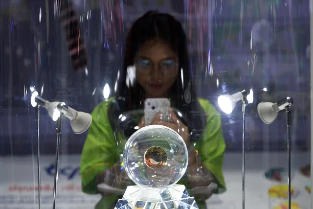 Ay Yüzeyinde Yeni Keşif: Çinli Bilim İnsanları İki Farklı Mineral Türü Saptadı