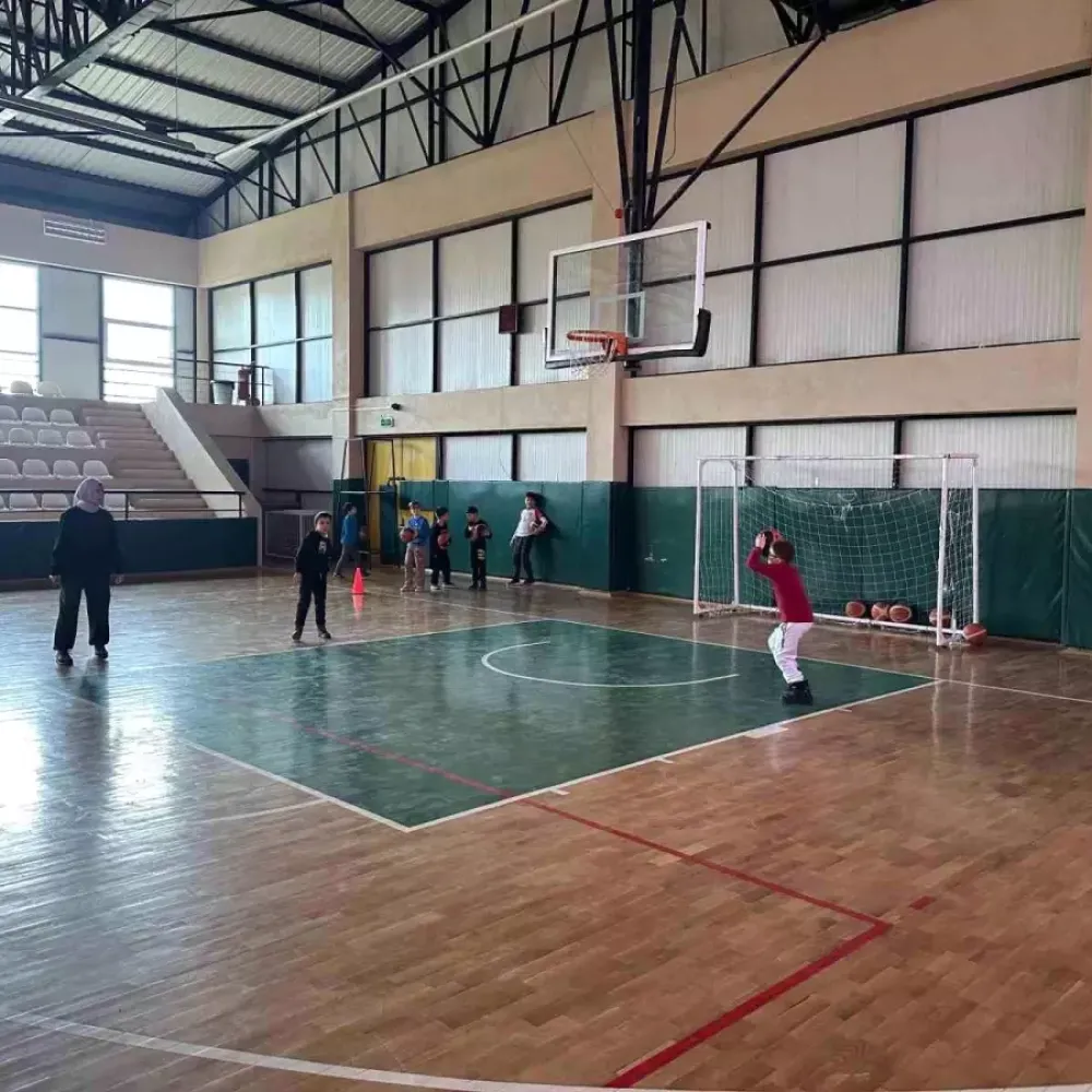 Ayvacık'ta spor kurslarına yoğun ilgi