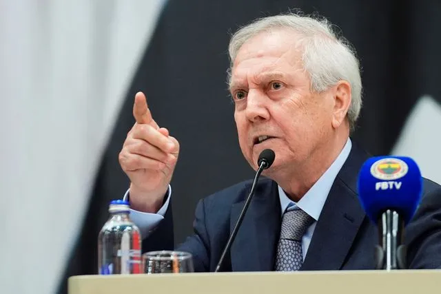 Aziz Yıldırım o oyuncuyu hedef gösterdi: Bu adamı kim aldı ya?