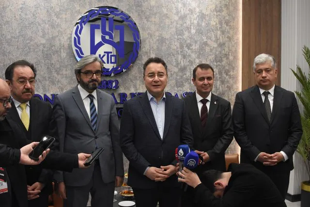 Babacan: Pek çok ürünü ithal eden bir ülke durumuna düştük