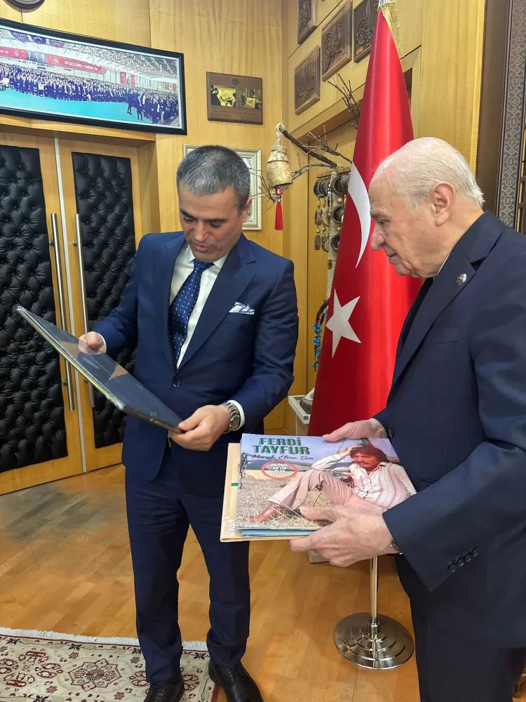 Bahçeli, Medya ve Kültür Sanayisi Üzerine Görüşmeler Gerçekleştirdi