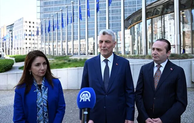 Bakan Bolat, AB Komisyonu Üyesi Wopke Hoekstra ile görüştü Açıklaması