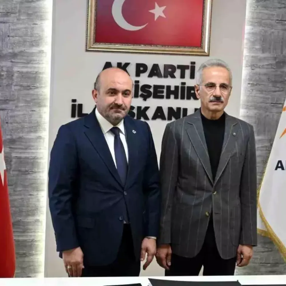 Bakan Uraloğlu, AK Parti Eskişehir Teşkilatı ile buluştu
