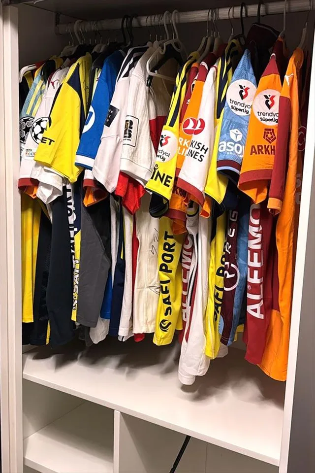 Beşiktaş-Fenerbahçe Derbisinde Dev Karaborsa Operasyonu: Bilişim Sistemini Engelleyen 15 Şüpheli Yakalandı