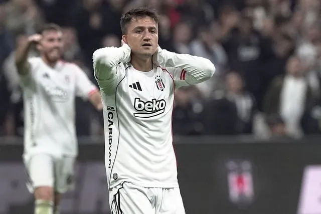 Beşiktaş'ta Cengiz Ünder'e büyük şok