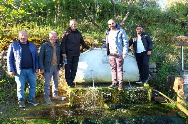 Burhaniye'de çeşmelerden fışkıran sular bereketli sezon umutlarını artırdı