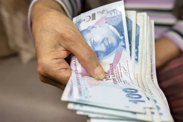 Çalışan Kadınlara Müjde: Doğum İzni ve Ödeme Şartlarında Tarihi Değişiklik