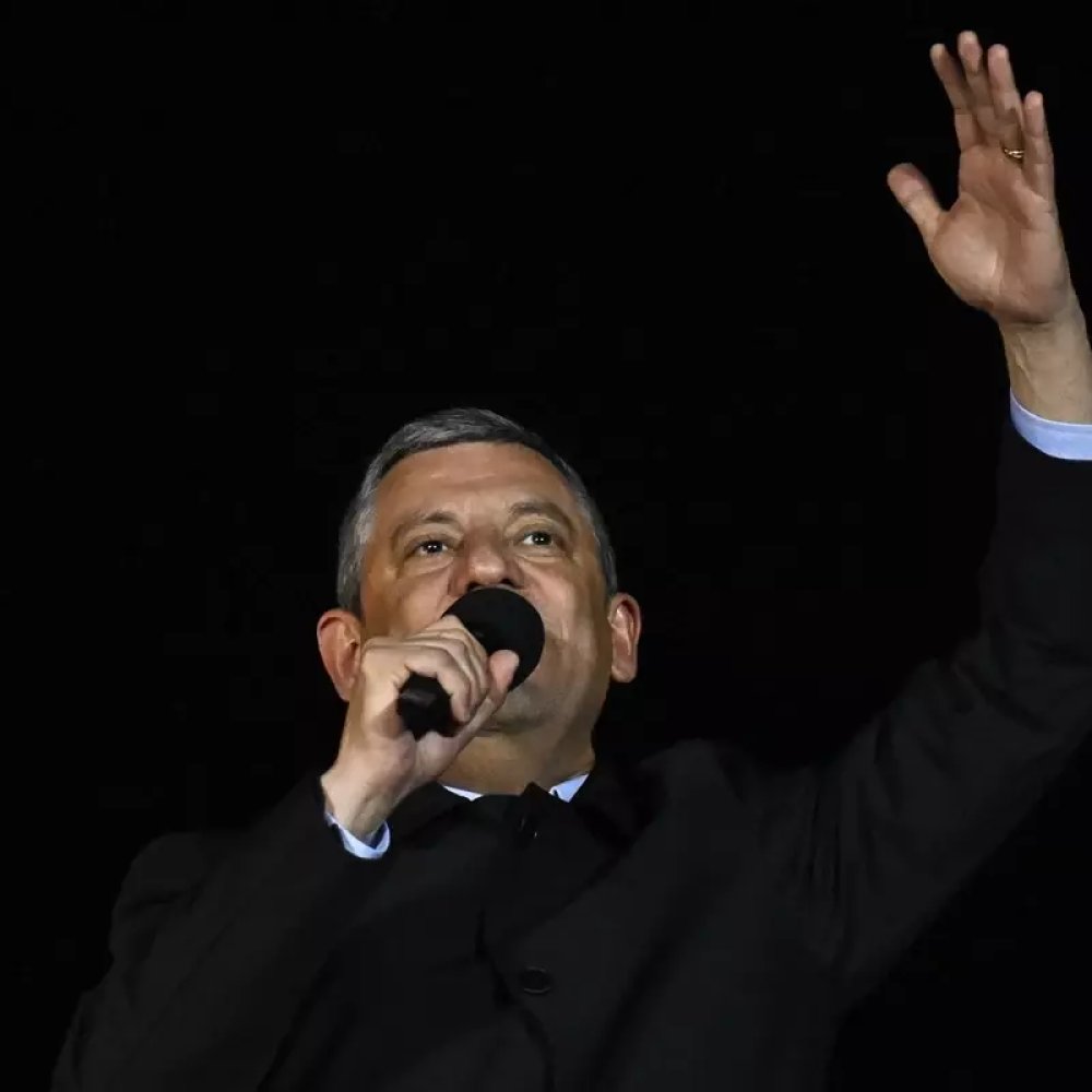 CHP Lideri Özel, Büyükada'daki Mitingde Önemli Mesajlar Verdi