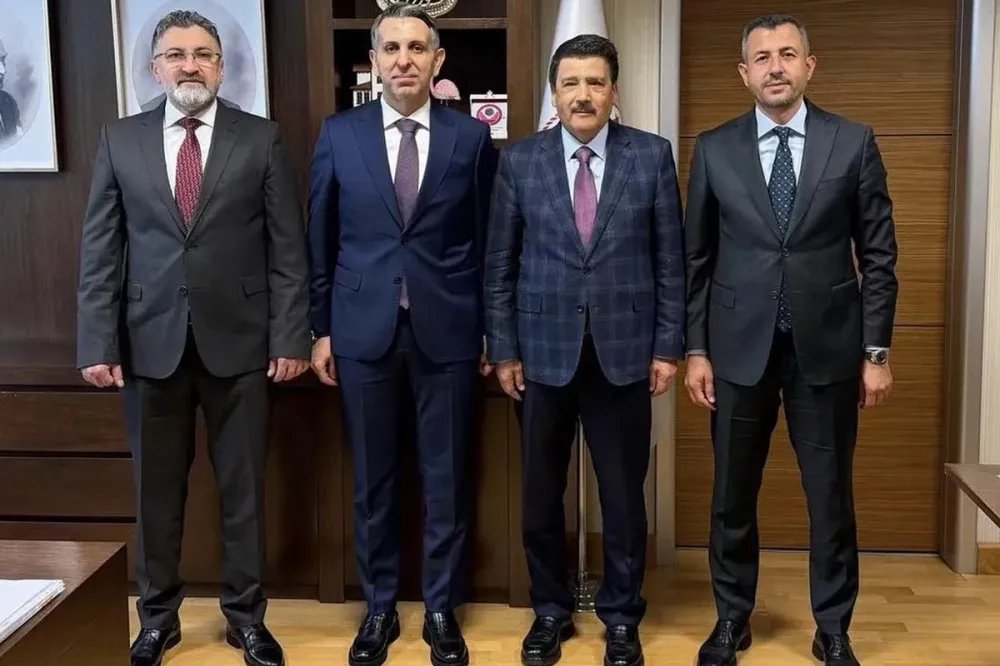 CHP'li Serik Belediye Başkanı Kadir Kumbul, AK Parti'ye geçiyor iddiası - Son Dakika
