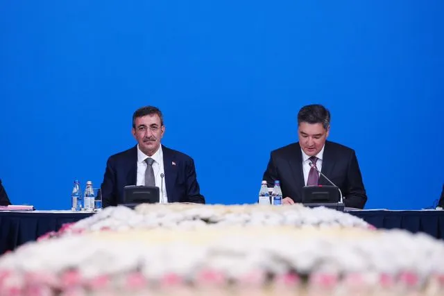 Cumhurbaşkanı Yardımcısı Yılmaz, Türkiye- Kazakistan Yuvarlak Masa Toplantısı