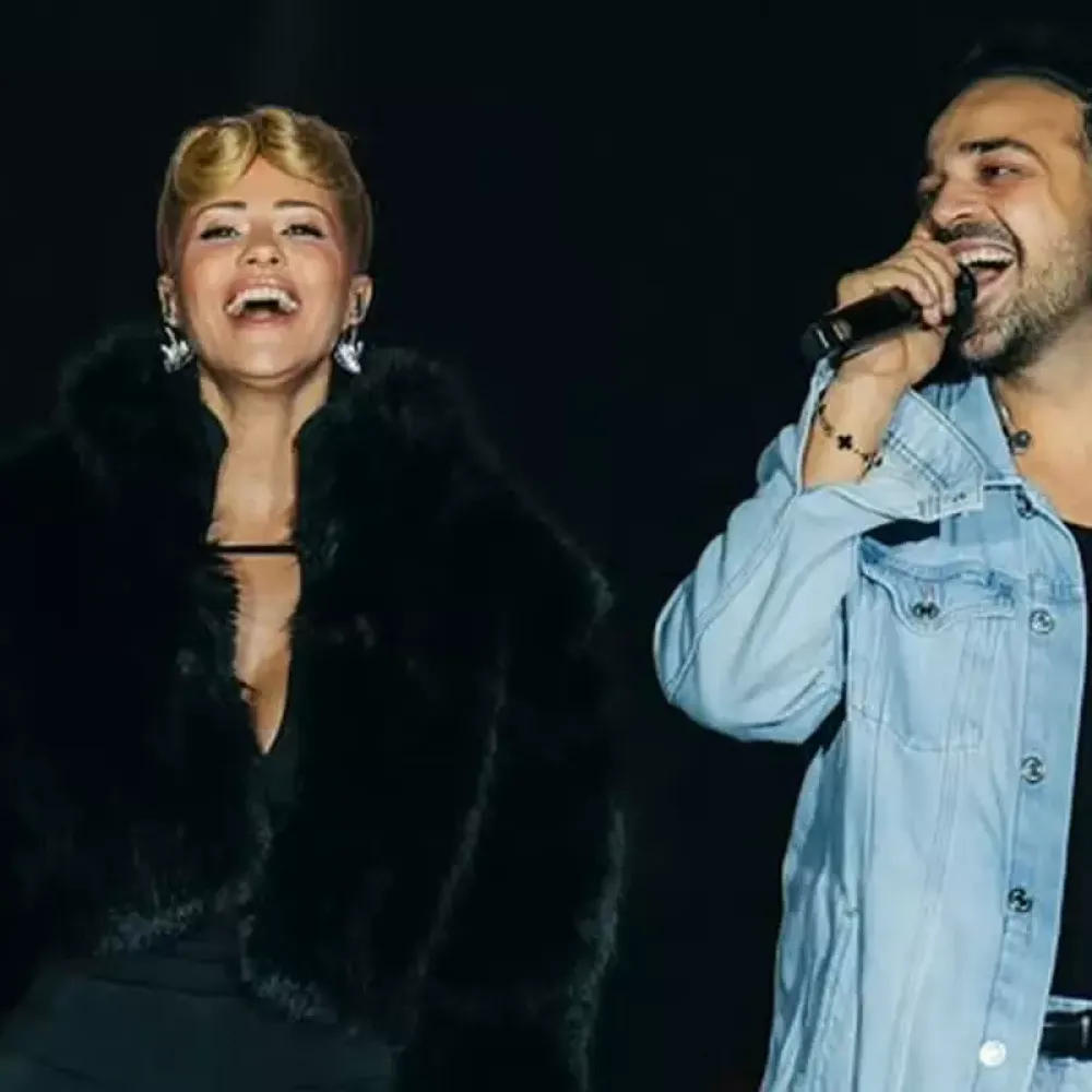 Derya Uluğ 40. Yaşını Sevgi Dolu Bir Kutlama ile Geçirdi