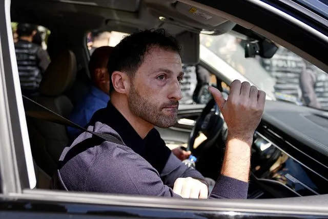 Domenico Tedesco, Fenerbahçeli futbolcularla vedalaştı