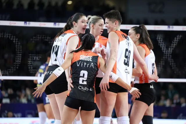 Eczacıbaşı Dynavit, Kupa Voley finalinde VakıfBank