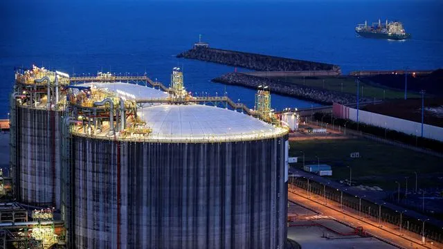 Enerjide 'Kusursuz Fırtına': Savaş Bitse Bile Küresel Kriz Derinleşerek Sürecek