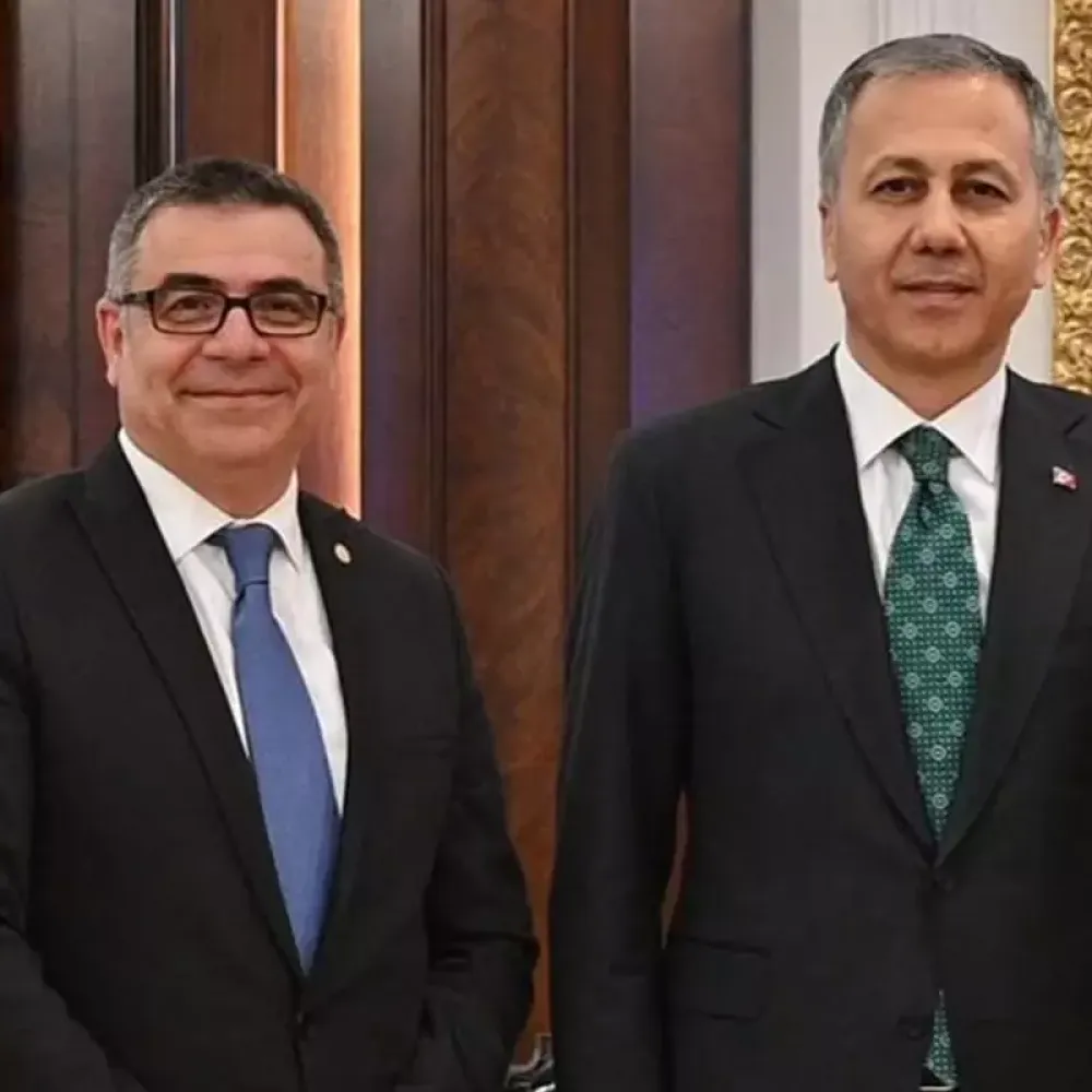 Eski Bakanın Danışmanı Suçlamaları Reddetti