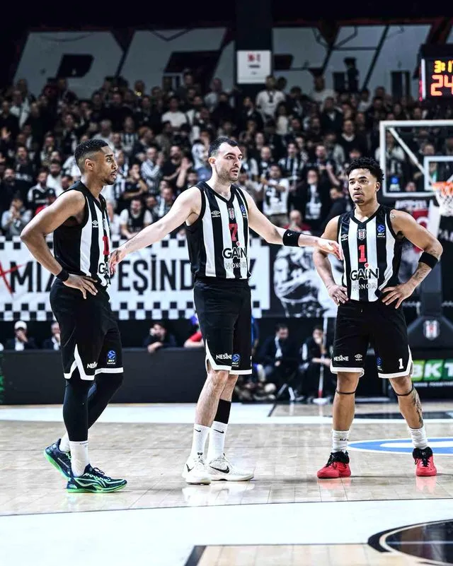 Eurocup: Beşiktaş: 60 JL Bourg: 72