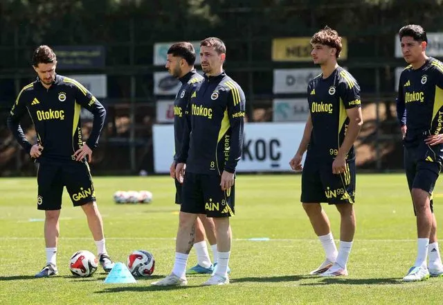Fenerbahçe, Başakşehir maçı hazırlıklarını sürdürdü