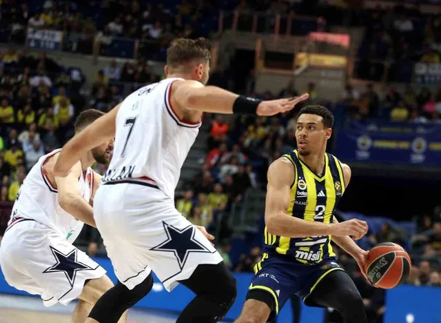 Fenerbahçe Beko, Euroleague'de Olimpia Milano'yu 79-75 Yenerek Sezonun 23. Galibiyetini Elde Etti