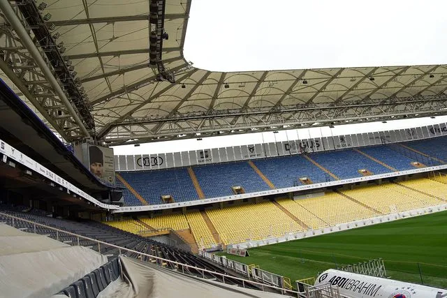 Fenerbahçe Stadı taşınıyor mu? Resmi açıklama geldi