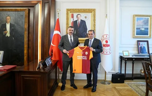 Galatasaray Başkanı Özbek