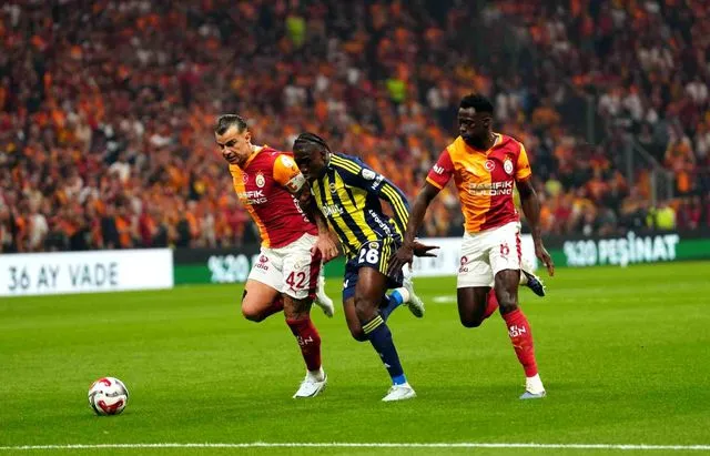 Galatasaray derbide Fener