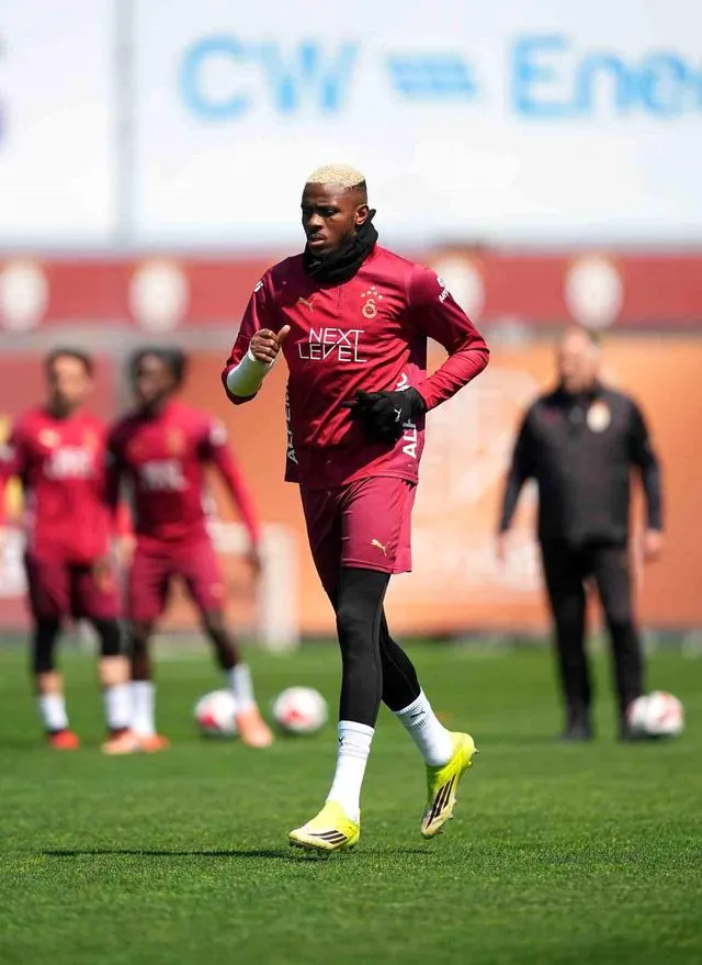 Galatasaray, Fenerbahçe Karşılaşması İçin Yoğun Hazırlık Sürecine Devam Ediyor