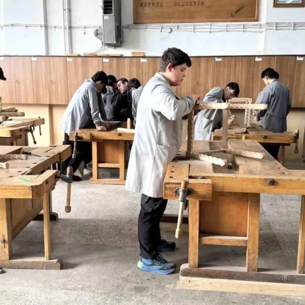Geleceğin Ustaları Üretimde: Safranbolu'da Meslek Lisesi Ürünleri Ekonomiye Kazandırılıyor