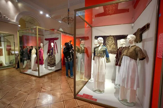 'Gelin Hazineleri' Rusya'da Ermitaj Müzesi'nde sergilenmeye başladı