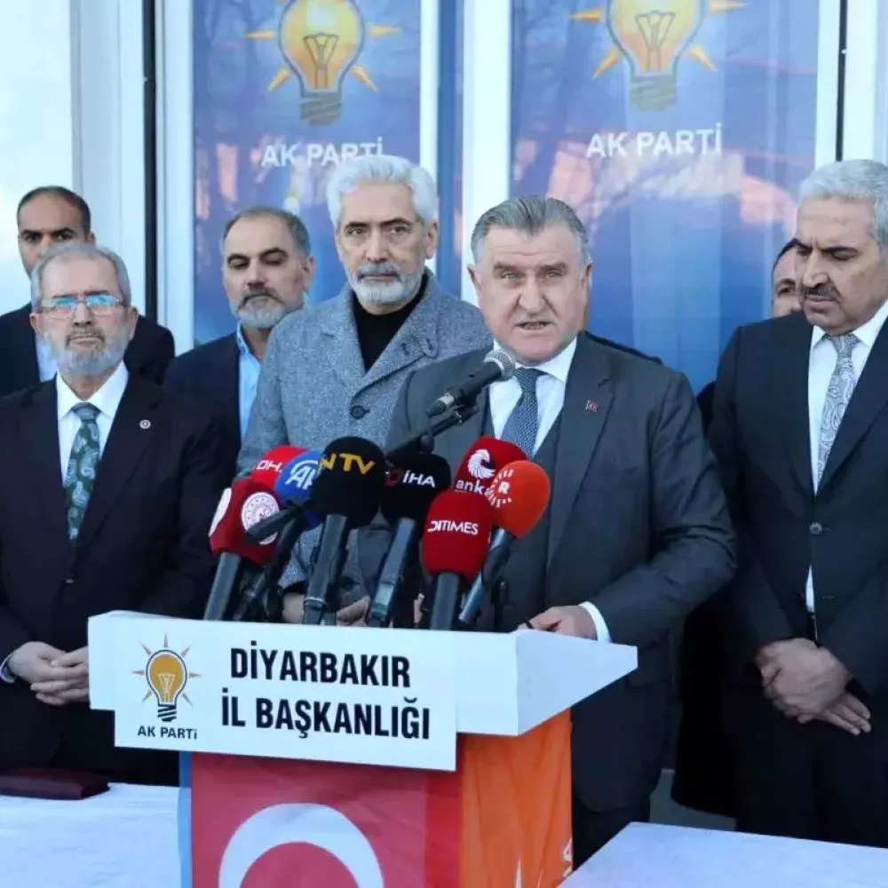 Gençlik ve Spor Bakanı Osman Aşkın Bak Diyarbakır'da