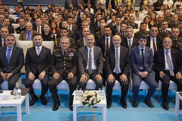 GÖKBEY helikopteri Kara Kuvvetleri Komutanlığına teslim edildi